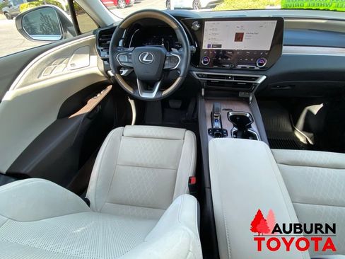 Used 2026 Lexus RX 450h AWD w/ Convenience Package image 29