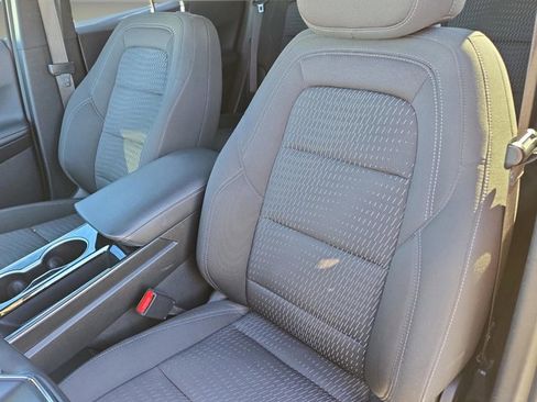 Used 2025 Chevrolet Equinox LT image 16