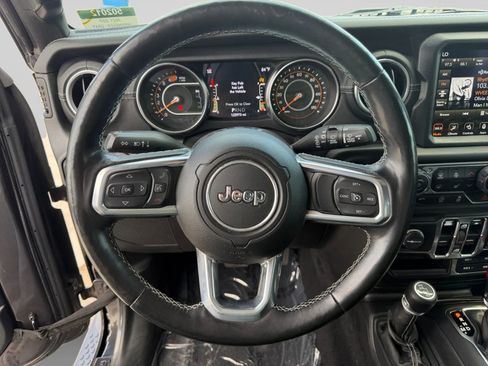 Used 2021 Jeep Wrangler Unlimited Sahara AWD/4WD image 22