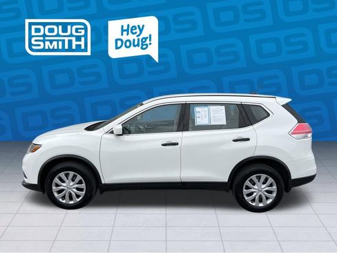 Used 2016 Nissan Rogue S image 3