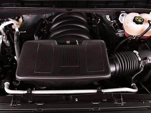 Used 2024 Chevrolet Suburban Z71 w/ Max Trailering Package image 32