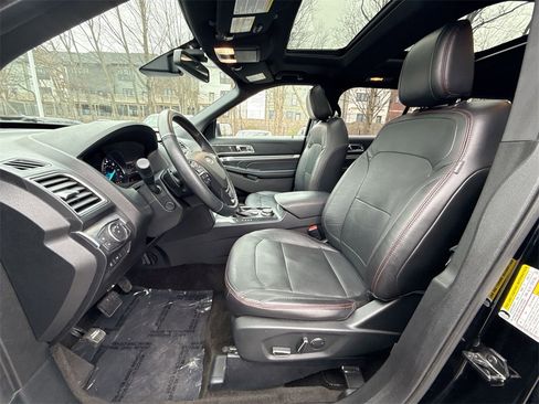 Used 2018 Ford Explorer Sport w/ Equipment Group 401A image 13