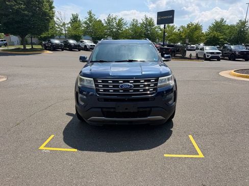 Used 2017 Ford Explorer Limited AWD/4WD image 2