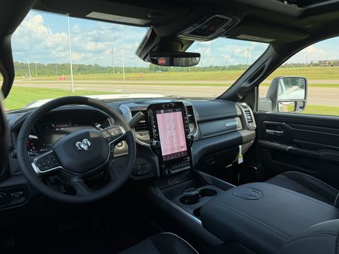 New 2026 RAM 3500 Laramie w/ Night Edition AWD/4WD image 24