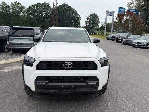 Used 2025 Toyota 4Runner TRD Off-Road Premium AWD/4WD image 7