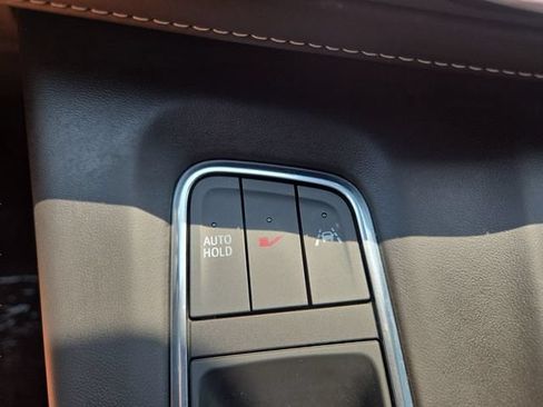 Certified 2023 Cadillac Escalade V AWD/4WD image 33