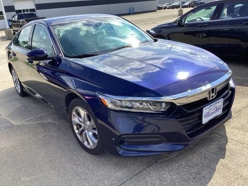 Used 2019 Honda Accord LX image 9