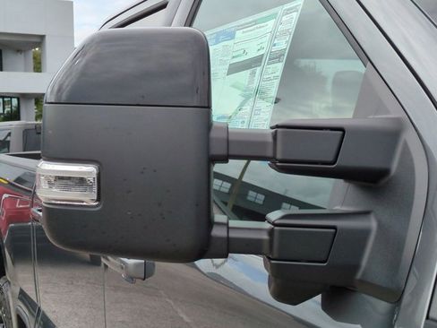 New 2026 Ford F350 Platinum w/ FX4 Off-Road Package image 12