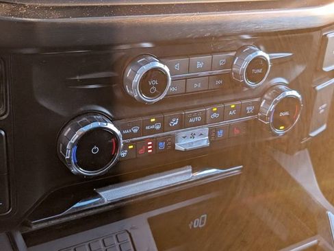 Used 2024 Ford F250 Lariat w/ Lariat Ultimate Package image 20