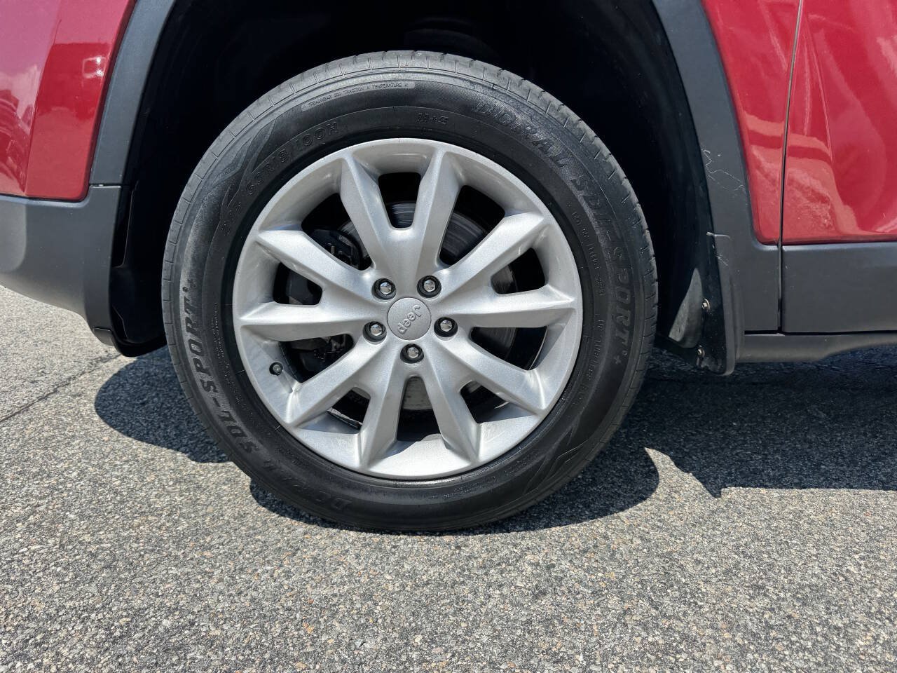 Used 2014 Jeep Cherokee Limited AWD/4WD image 4