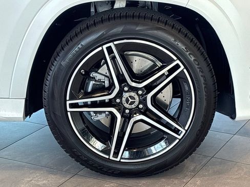 New 2026 Mercedes-Benz GLS 450 4MATIC image 40