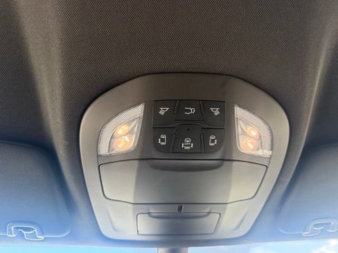 New 2027 Chrysler Pacifica Select FWD image 16
