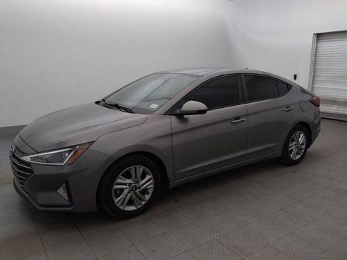 Used 2020 Hyundai Elantra SEL w/ Cargo Package (C1) FWD image 2