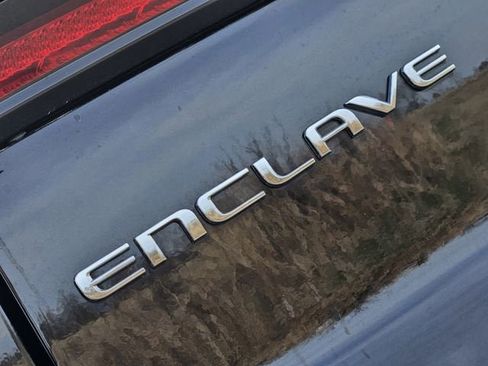 Used 2025 Buick Enclave Sport Touring image 11