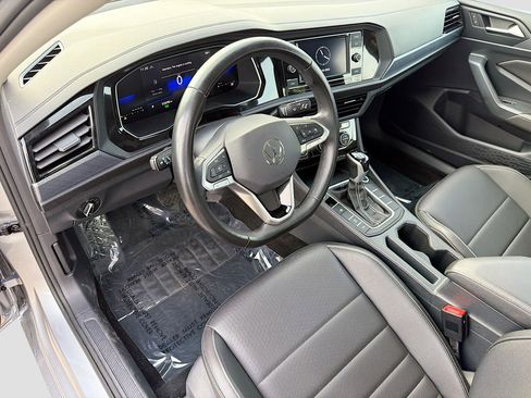 Used 2024 Volkswagen Jetta SE image 24