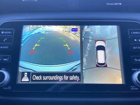 Used 2023 Nissan Kicks SR w/ SR Premium Package image 9