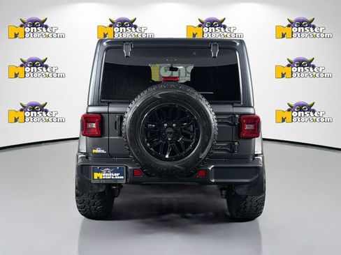 Used 2021 Jeep Wrangler Unlimited Sahara w/ Uconnect 4C Nav & Sound Group AWD/4WD image 6