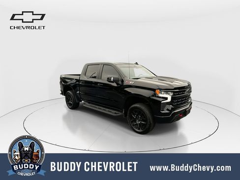 Used 2026 Chevrolet Silverado 1500 LT Trail Boss w/ LT Trail Boss Premium Package AWD/4WD image 2