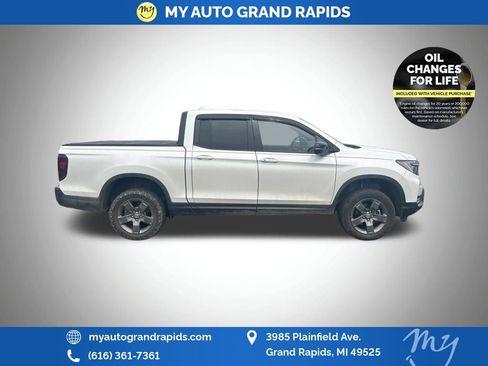 Used 2024 Honda Ridgeline TrailSport image 3