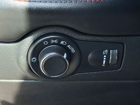 Used 2024 Dodge Durango GT image 33