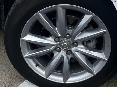 Used 2024 Acura RDX SH-AWD image 9