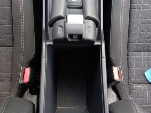 Used 2024 Honda HR-V LX image 21