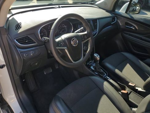 Used 2022 Buick Encore Preferred w/ Safety Package image 28