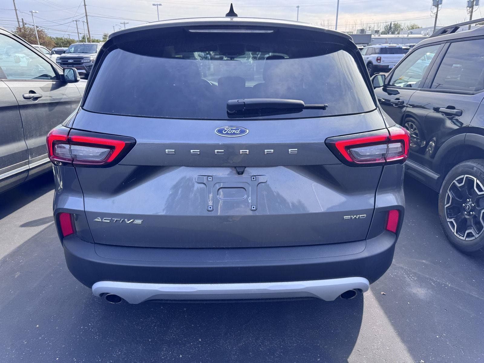 Used 2023 Ford Escape Active AWD/4WD image 5