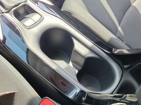 Used 2021 Toyota Corolla LE w/ LE Convenience Package image 30