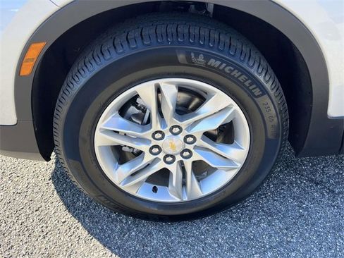 Used 2020 Chevrolet Blazer LT image 11