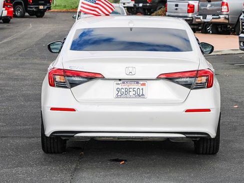 Used 2023 Honda Civic EX image 3