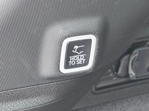 Used 2025 Jeep Grand Cherokee Summit image 25