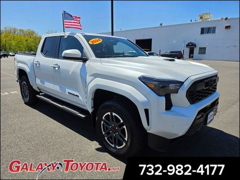 Used 2024 Toyota Tacoma TRD Sport w/ TRD Sport Upgrade Package AWD/4WD image 1