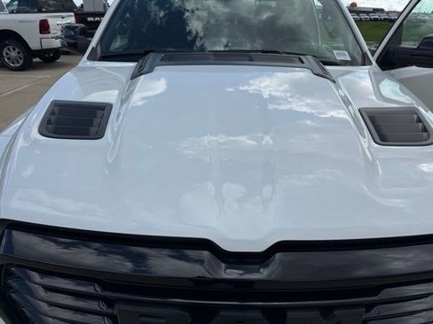 New 2026 RAM 1500 Laramie w/ Night Edition AWD/4WD image 40