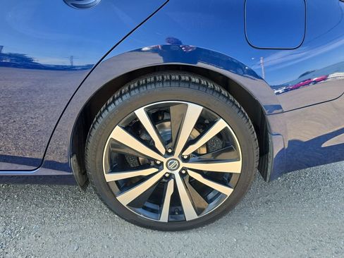 Used 2021 Nissan Altima 2.5 SR FWD image 18