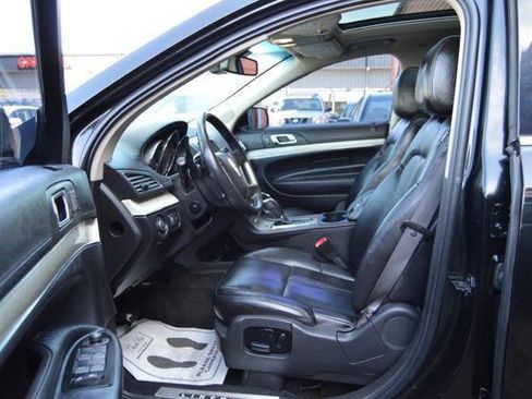 Used 2012 Lincoln MKT AWD image 12