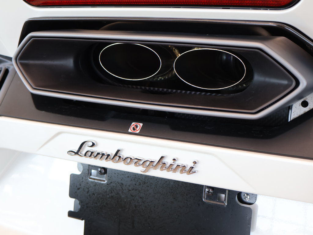 Used 2026 Lamborghini Temerario AWD/4WD image 8