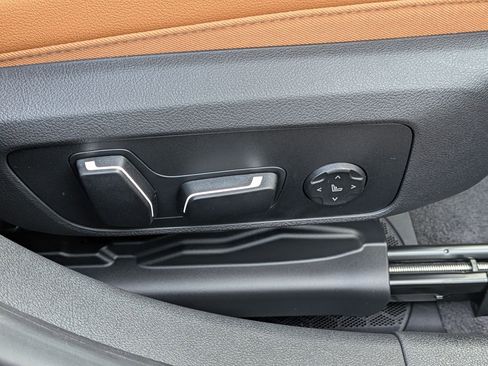 New 2026 BMW 330i xDrive Sedan w/ M Sport Package image 39