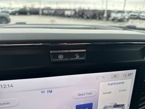 New 2026 Ford F250 Lariat w/ Black Appearance Package image 27