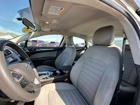 Used 2016 Ford Fusion S image 19