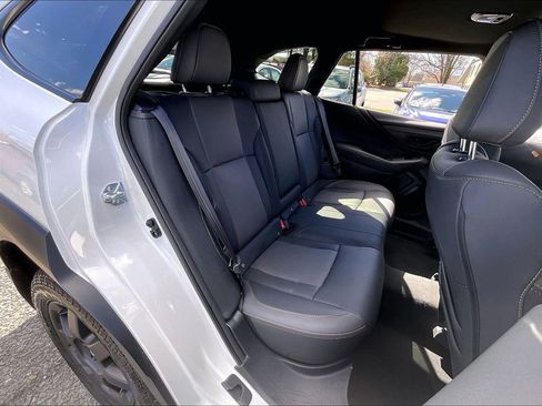 Used 2025 Subaru Outback Wilderness w/ Wilderness Package AWD/4WD image 21