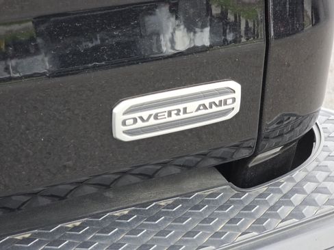 Used 2022 Jeep Gladiator Overland image 19