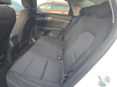 Used 2020 Kia Forte LXS image 10