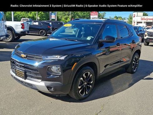 Used 2023 Chevrolet TrailBlazer LT AWD/4WD image 3