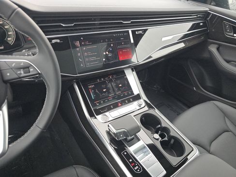 New 2026 Audi Q8 Premium Plus image 23