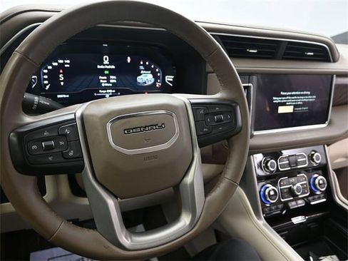 Certified 2023 GMC Yukon XL Denali image 14