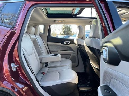 Used 2022 Jeep Compass Latitude w/ Sun and Sound Group image 20