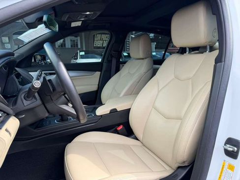 Used 2023 Cadillac CT5 Luxury w/ Sun And Sound Package RWD image 8