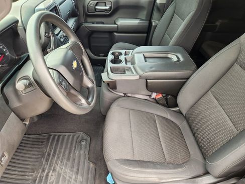 Used 2020 Chevrolet Silverado 1500 Custom w/ Custom Value Package AWD/4WD image 12