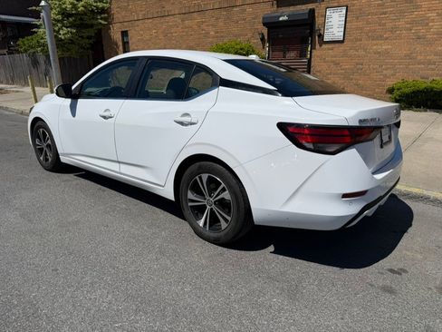 Used 2023 Nissan Sentra SV FWD image 6